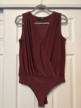 Express Women's Sleeveless Surplice Bodysuit in Burgundy